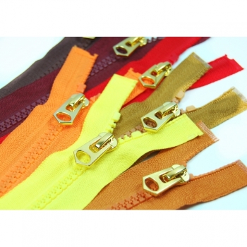 Zipper divisible design edition gold optics length 45cm plastic tooth 5mm over 30 colors on offer